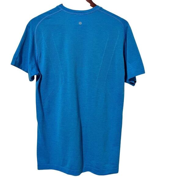 Lululemon Mens Metal Vent Tech Shirt Size M Blue Heather Space Dye Athletic Gym - Picture 2 of 6